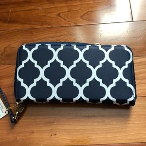 Iphone charging wallet